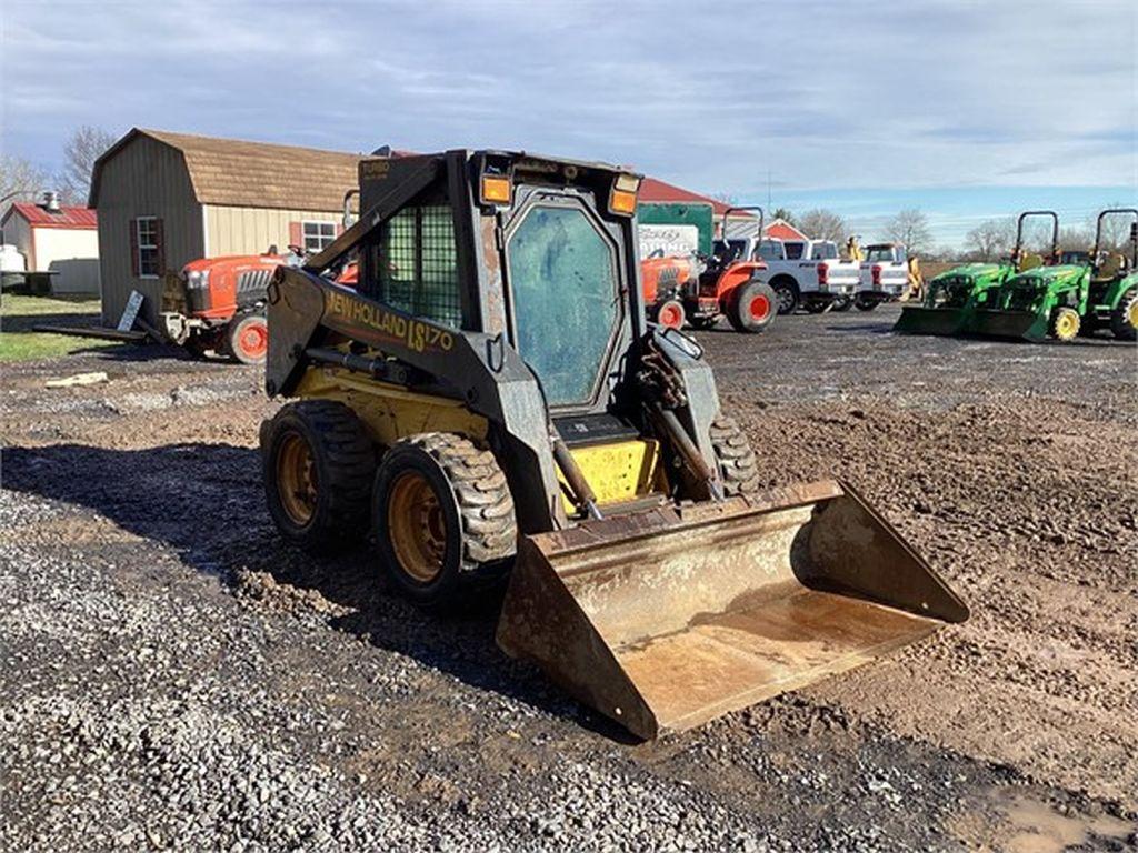 2005 NEW HOLLAND LS170 SKID STEER LOADER