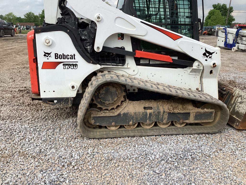 2019 BOBCAT T740 SKID STEER LOADER