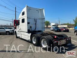 2015 Volvo VNL Sleeper Truck