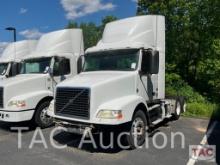 2013 Volvo VNM Day Cab