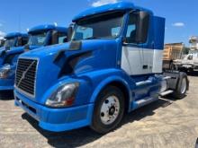 2015 VOLVO TRUCK