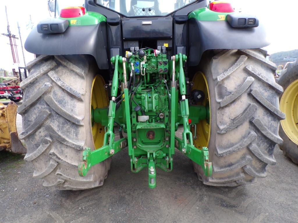 2021 John Deere 6195M, 4 WD Tractor, Power Shift Tans w/Screen, Rear Hyd. R