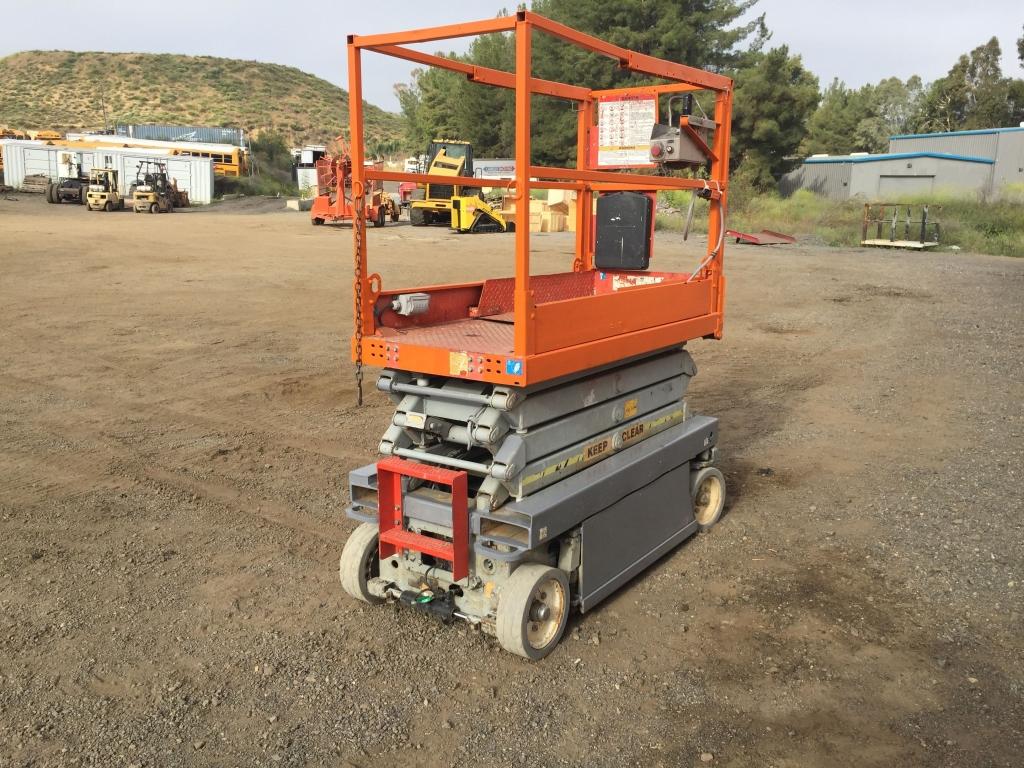 1999 Sky Jack SJIII3219 Scissor Lift,