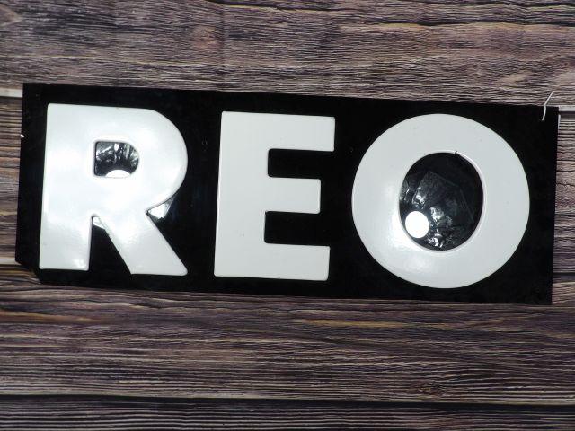 Porc. REO Sign