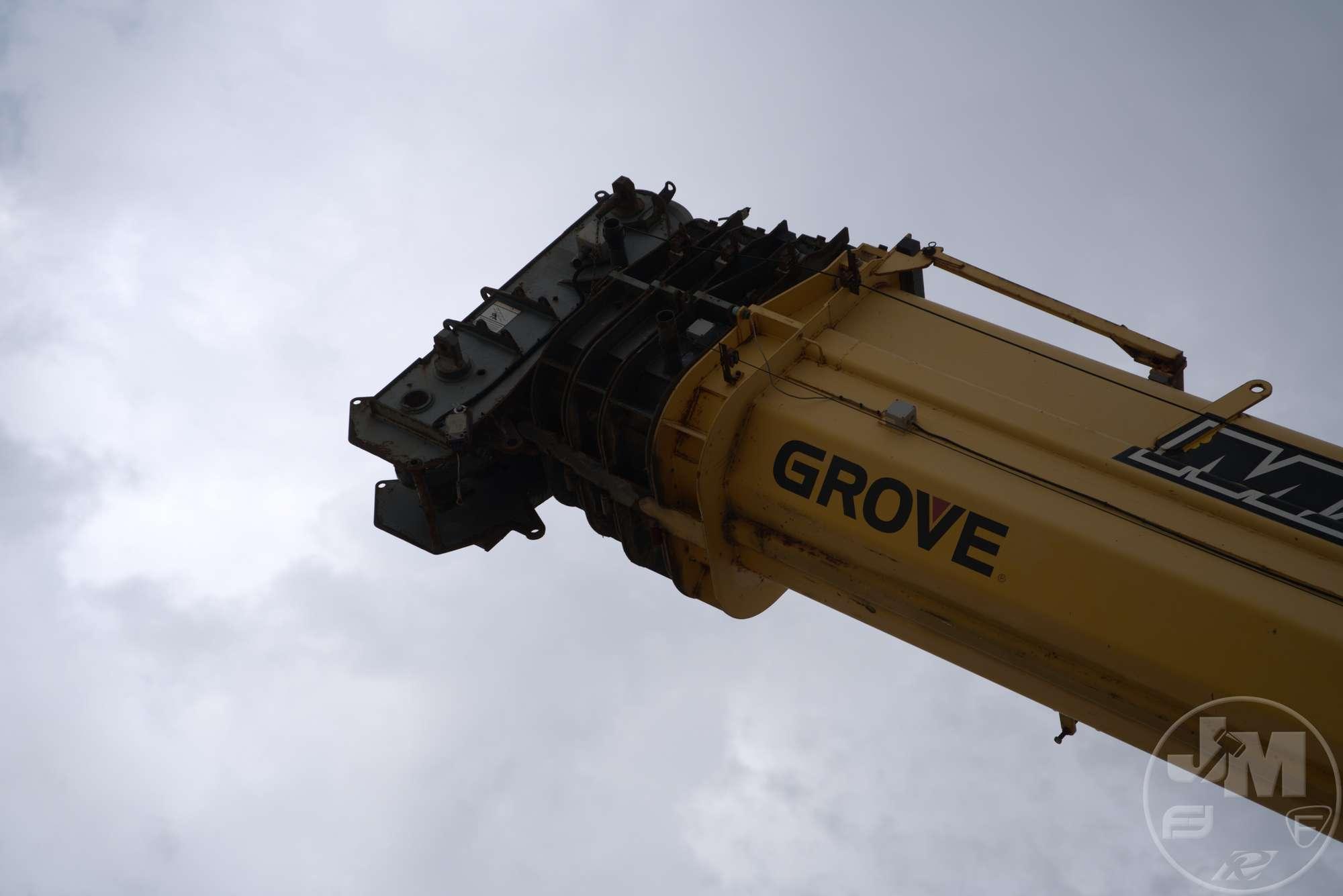 2006 GROVE RT 890E ROUGH TERRAIN CRANE SN: 226238