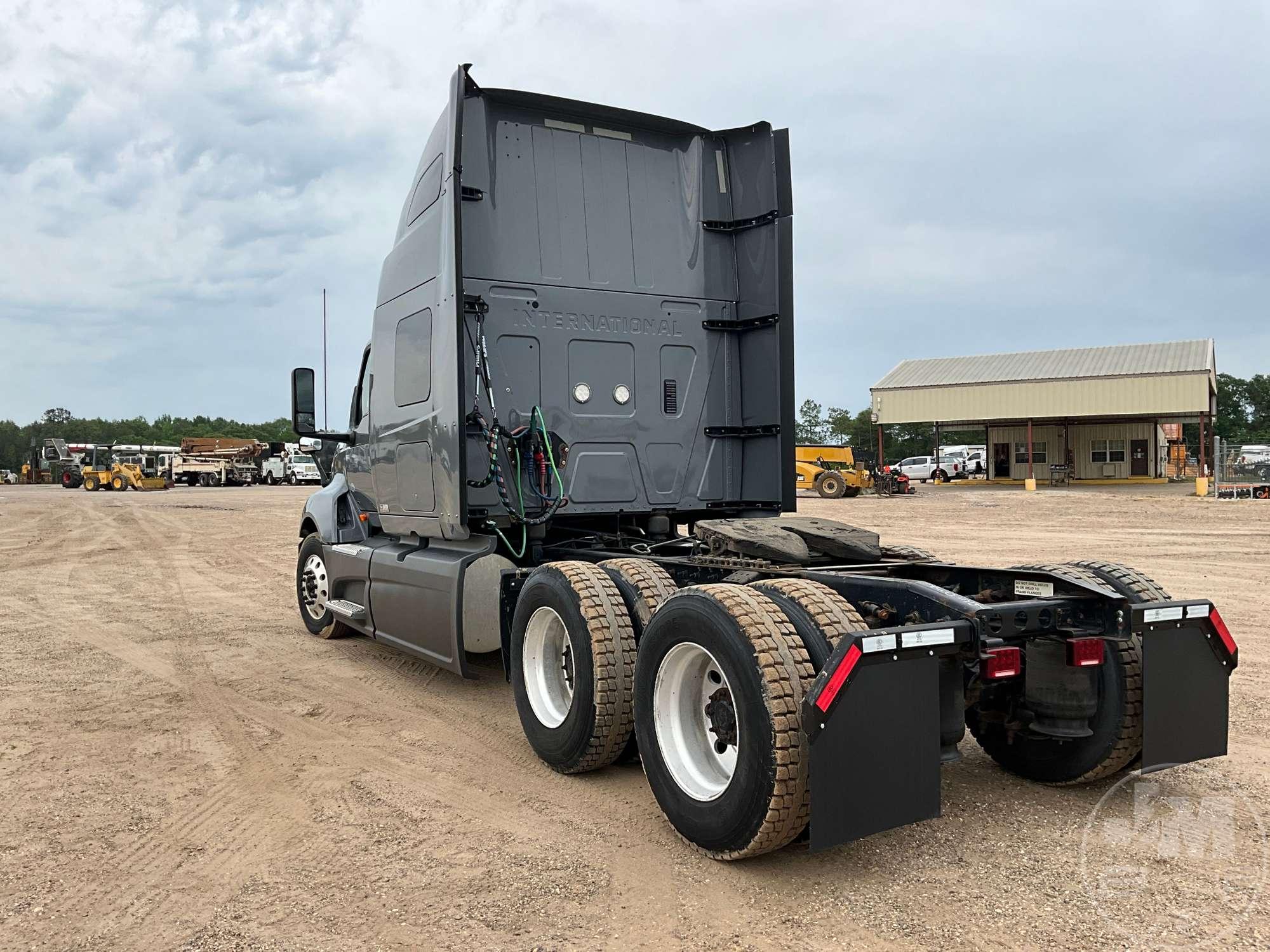 2019 INTERNATIONAL LT625 TANDEM AXLE TRUCK TRACTOR VIN: 3HSDZAPR2KN366156