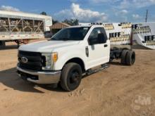 2017 FORD F-350 SINGLE AXLE VIN: 1FDRF3G69HEB80560 CAB & CHASSIS