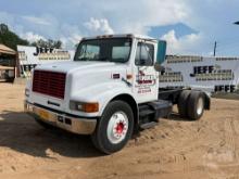 1998 INTERNATIONAL 4700 4X2 SINGLE AXLE VIN: 1HTSCAAM5WH562755 CAB & CHASSIS