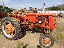 Case VAC Antique Tractor, Eagle Hitch, Front & Rear Wheel Weights, Runs