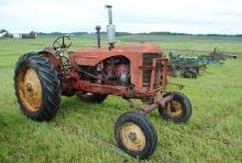 Massey Harris 44, wide front, fenders, 540 pto, hydraulics, 6.00-16 fronts, 13.6-38 rears, runs & dr