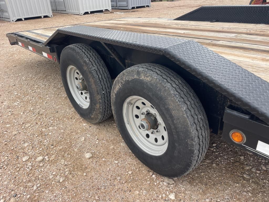 2017 Loadmaster flatbed Trailer