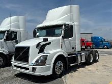 2017 VOLVO VNL T/A DAYCAB