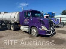 2005 Volvo VNL T/A Daycab Truck Tractor