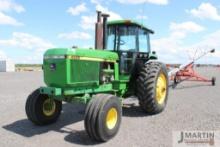 1989 JD 4555 tractor