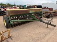 John Deere 8300 Single Disk. Press Wheels 20 Drop - 7'' Space Grain Drill with Cylinder Local Ranch