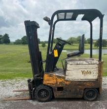 YALE ELECTRIC FORKLIFT