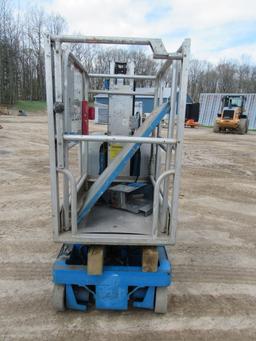 Genie GR-15 Scissor Lift