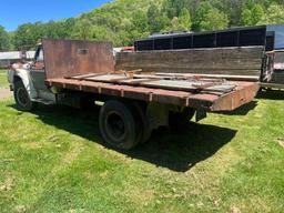 1979 Ford F700 Flat Bed