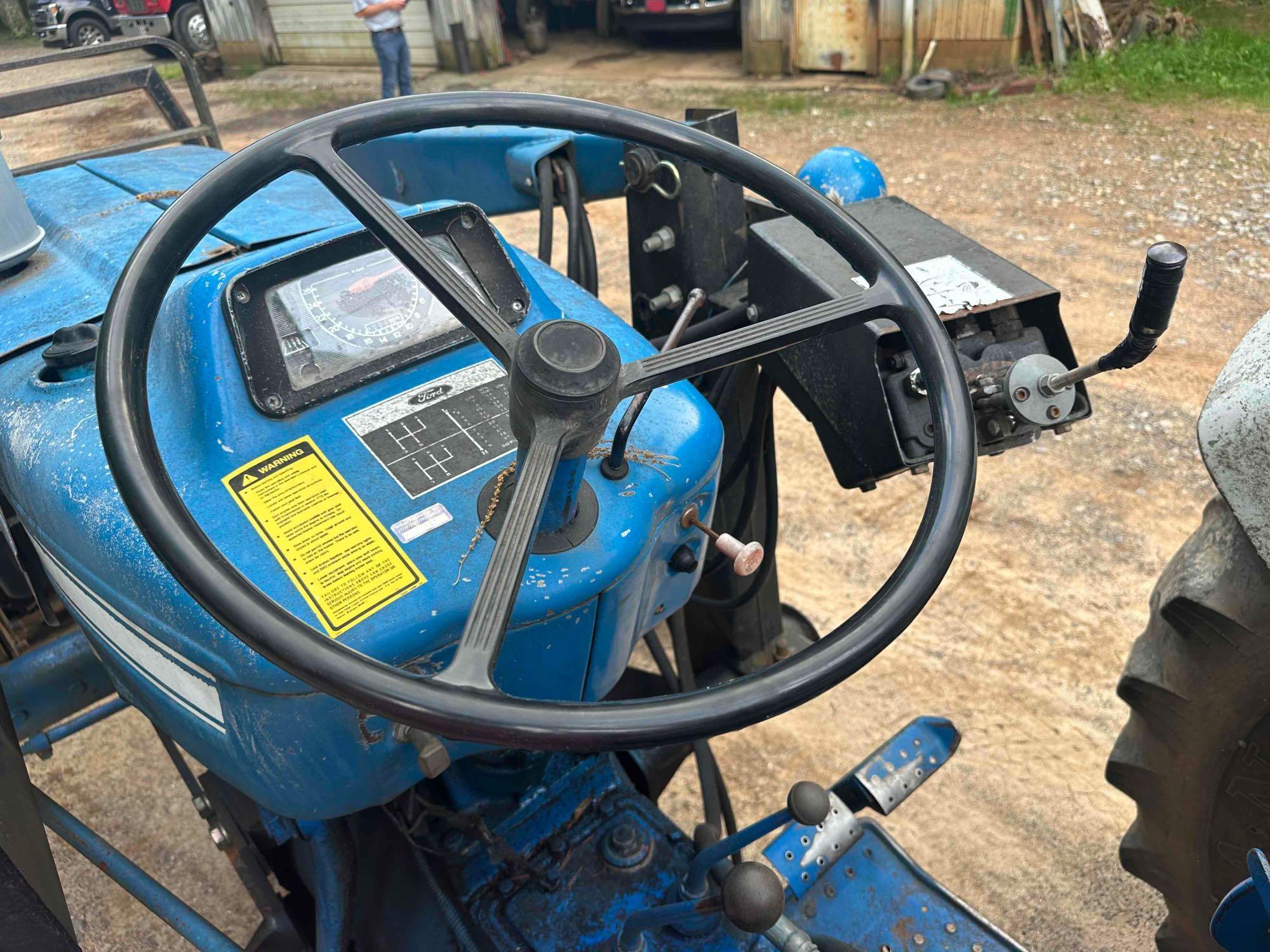 Ford 4000 Tractor with Front End Loader