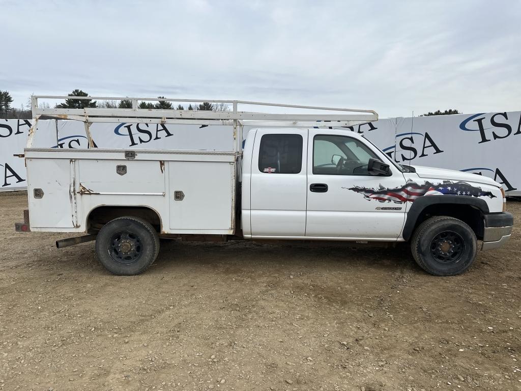 2006 Chevrolet Silverado 2500 Service Truck