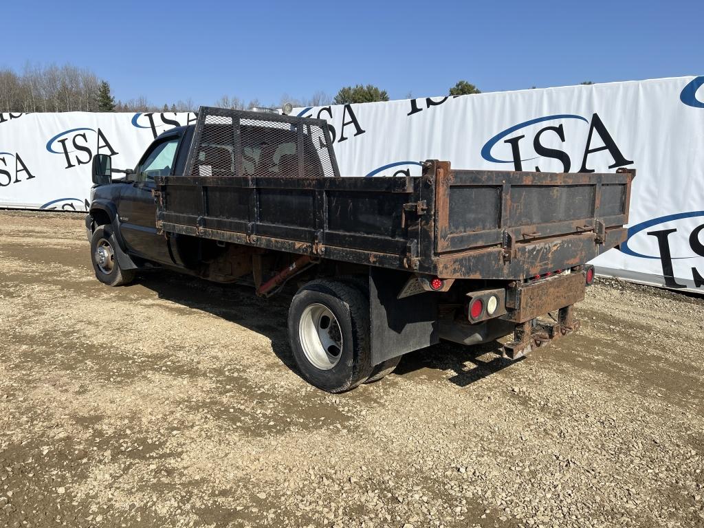 2005 Chevrolet 3500 Dump Box