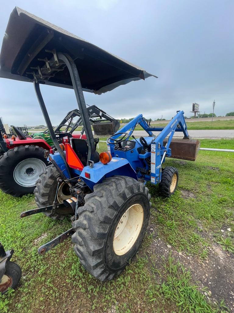 New Holland TC30 1 owner 4x4 575 hrs