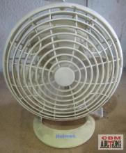 Holmes HANF96 Electric Fan - Runs...