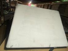 QUEEN SIZE MEMORY FOAM MATRESS WITH ZIP-OFF COVER NEEDS WASHING