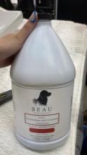 4 OF 3.785 L OF BEAU PROFESSIONAL COAT CLEANSER FOR DOGS