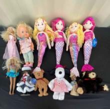 Lot Of Dolls