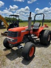 Kubota 4900 Tractor