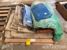 Quantity of tarps & seat cushion