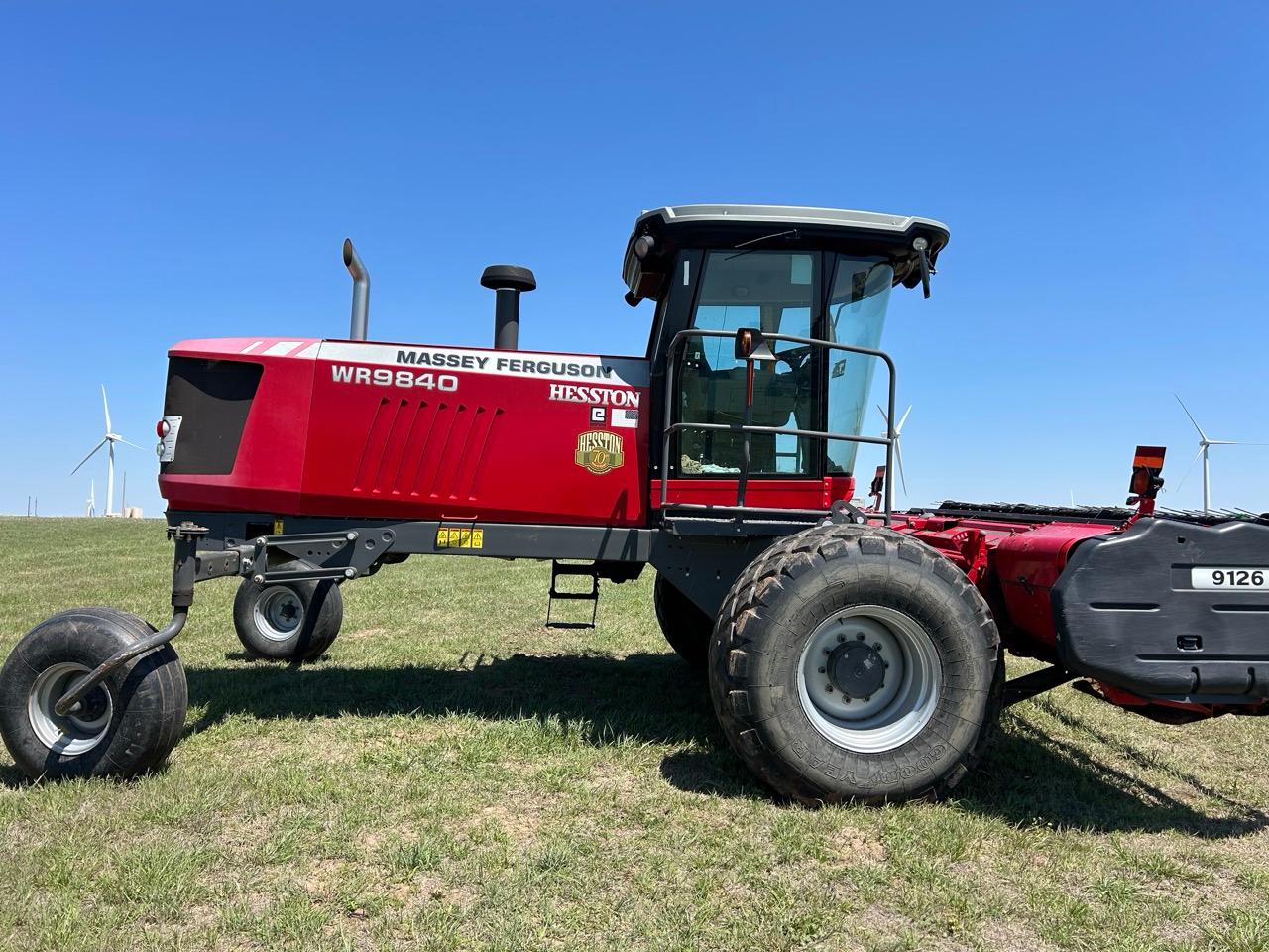 2017 Massey Ferguson WR9840