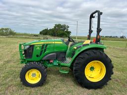 John Deere 4044M