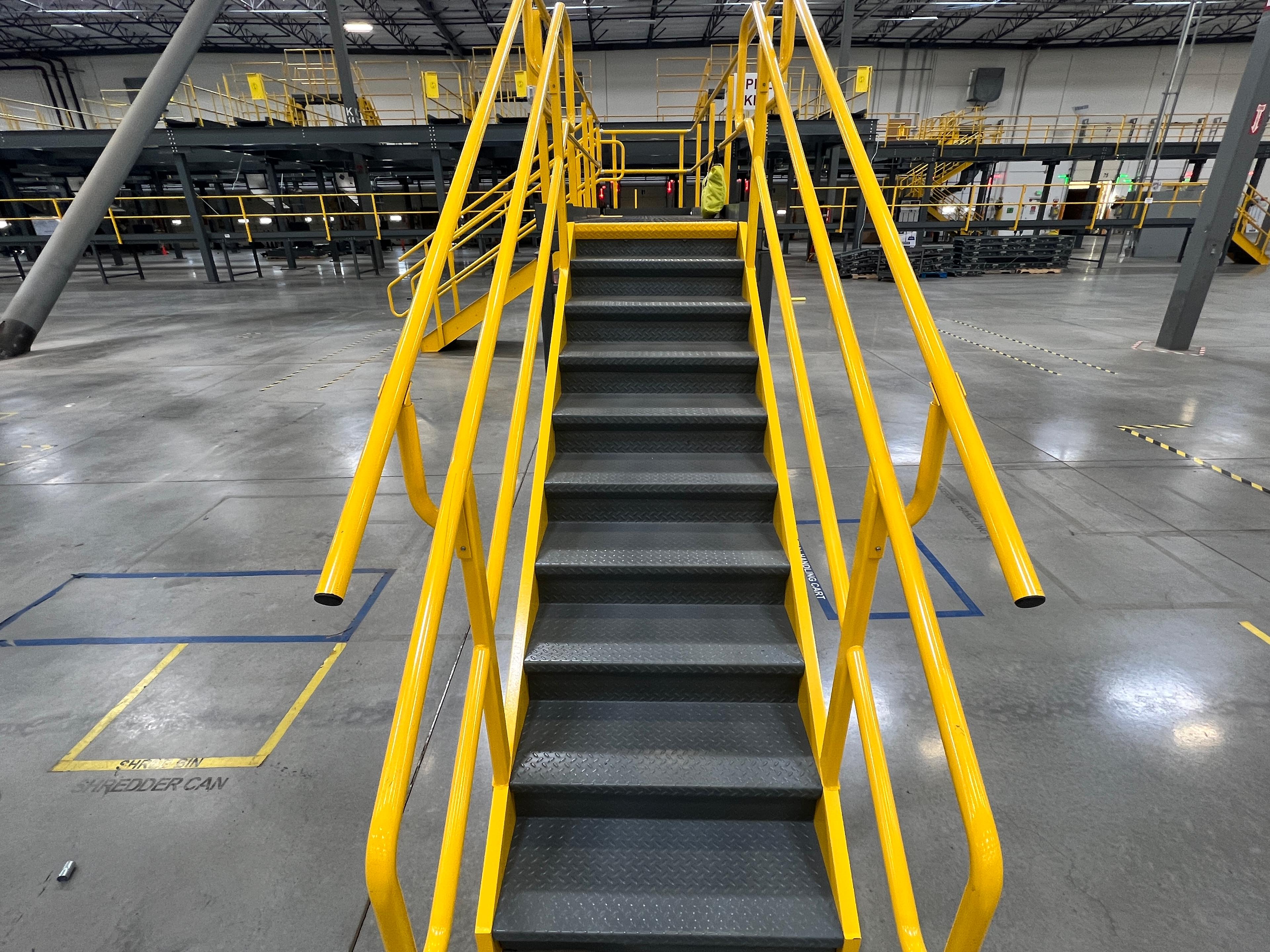 Steele Solutions Conveyor Crossover