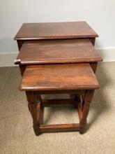 Oak Country Nesting Tables