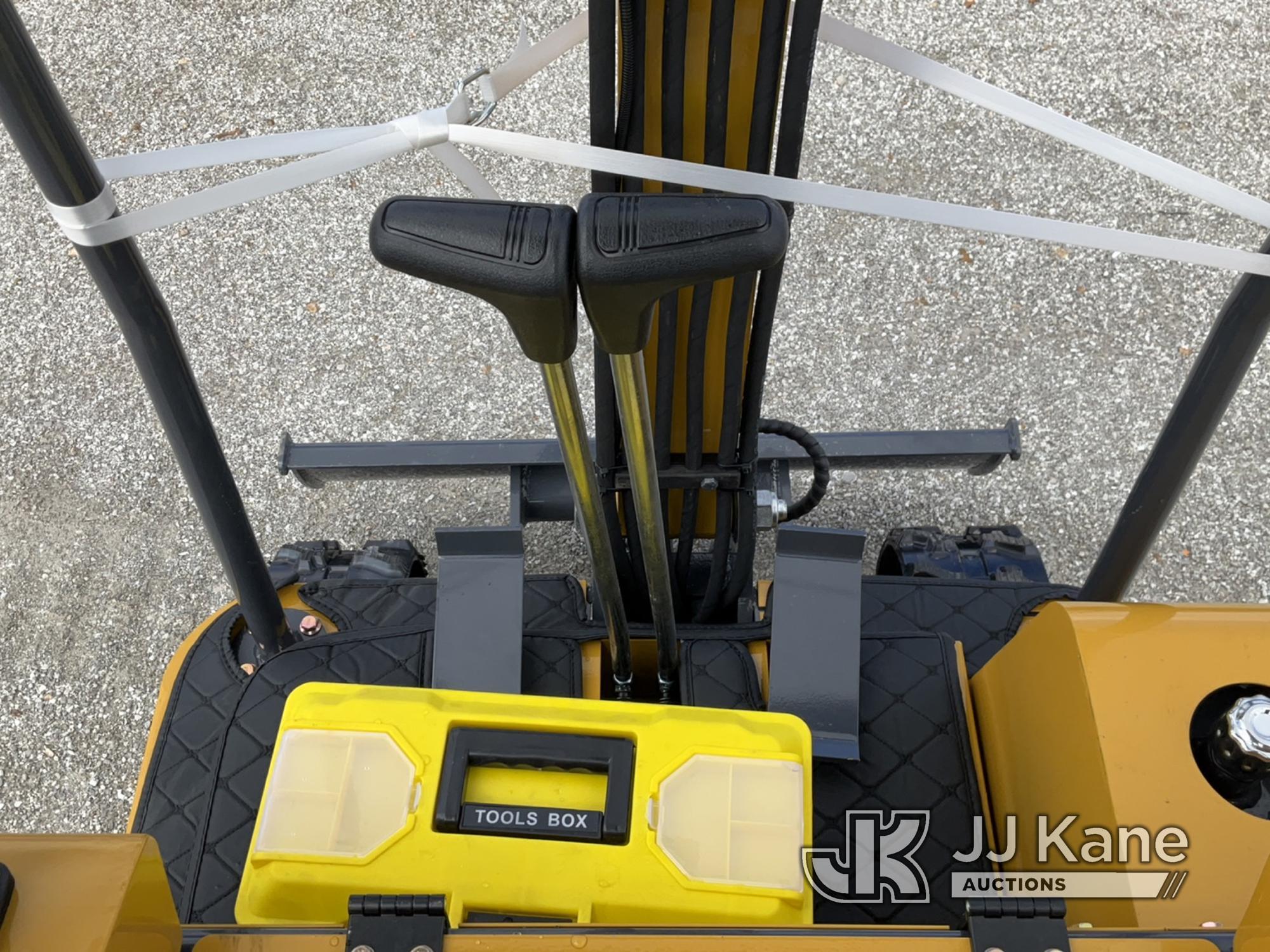 (Hawk Point, MO) 2024 AGT H15 Mini Hydraulic Excavator New/Unused.