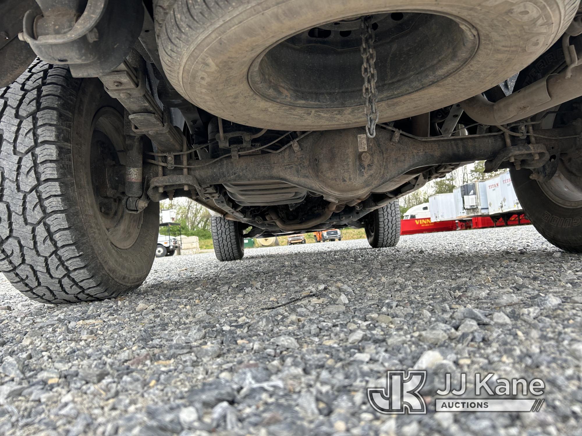 (Hagerstown, MD) 2019 Toyota Tacoma Extended-Cab Pickup Truck Runs & Moves, Front Damage, Rust & Bod