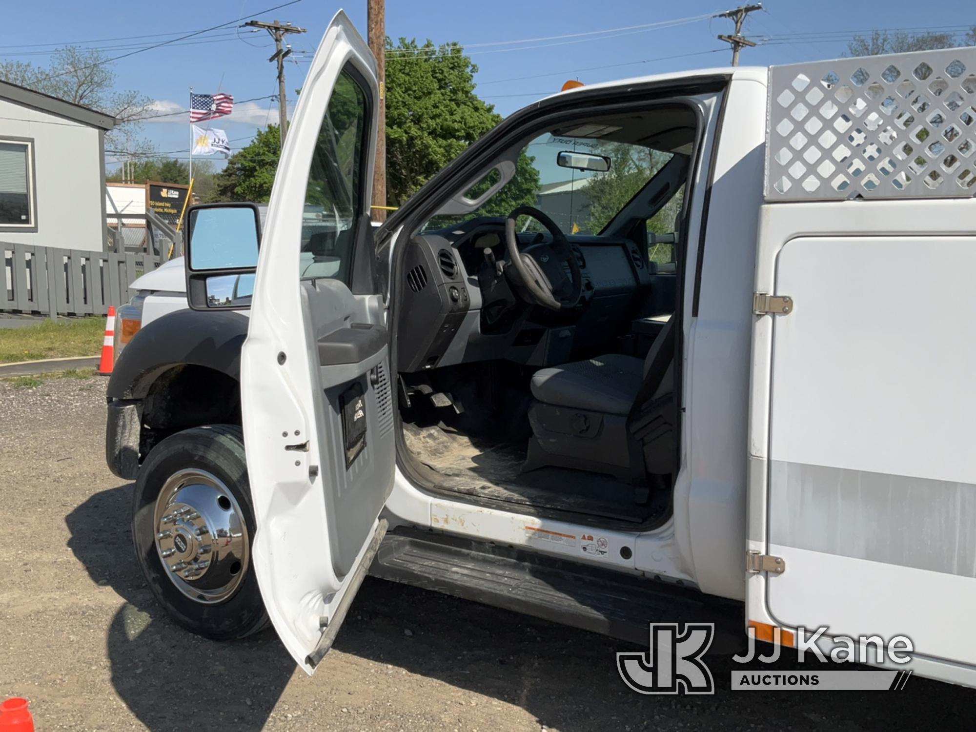 (Charlotte, MI) 2012 Ford F450 Service Truck Runs, Moves, Seller States: Rebuilt Engine At 55,253 Mi