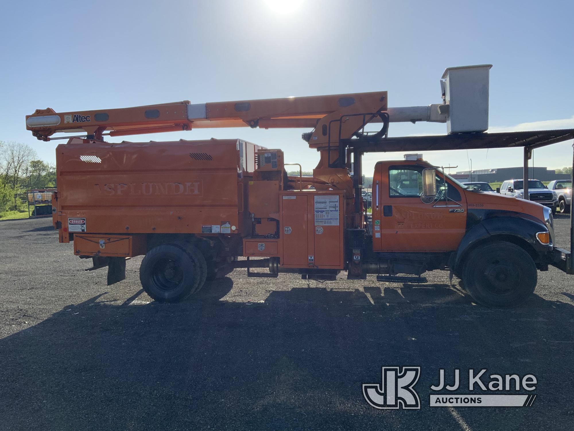 (Ashland, OH) Altec LR760E70, Over-Center Elevator Bucket Truck mounted behind cab on 2012 Ford F750