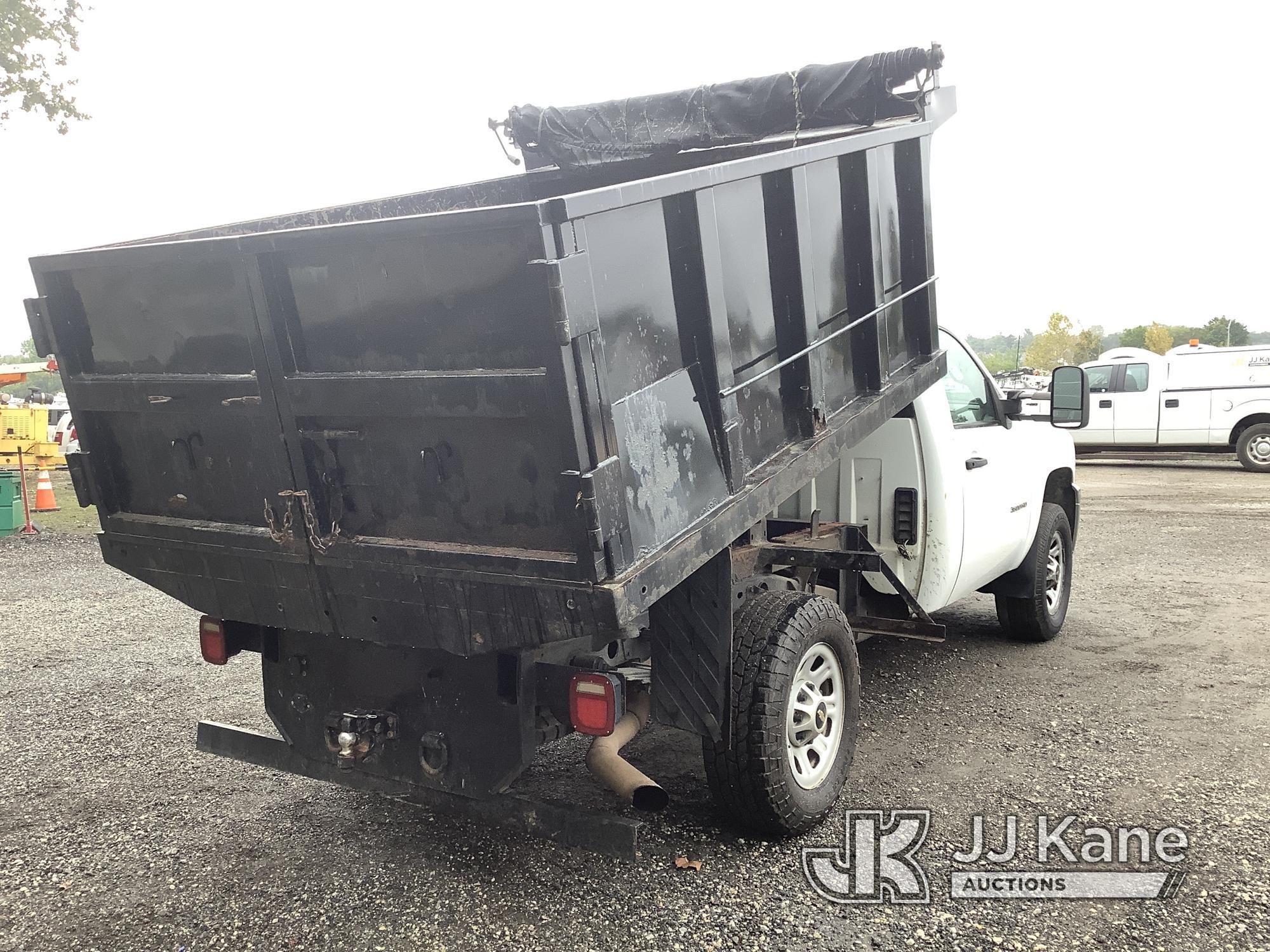 (Plymouth Meeting, PA) 2014 Chevrolet Silverado 3500HD 4x4 Dump Truck Runs Moves & Dump Operates, En