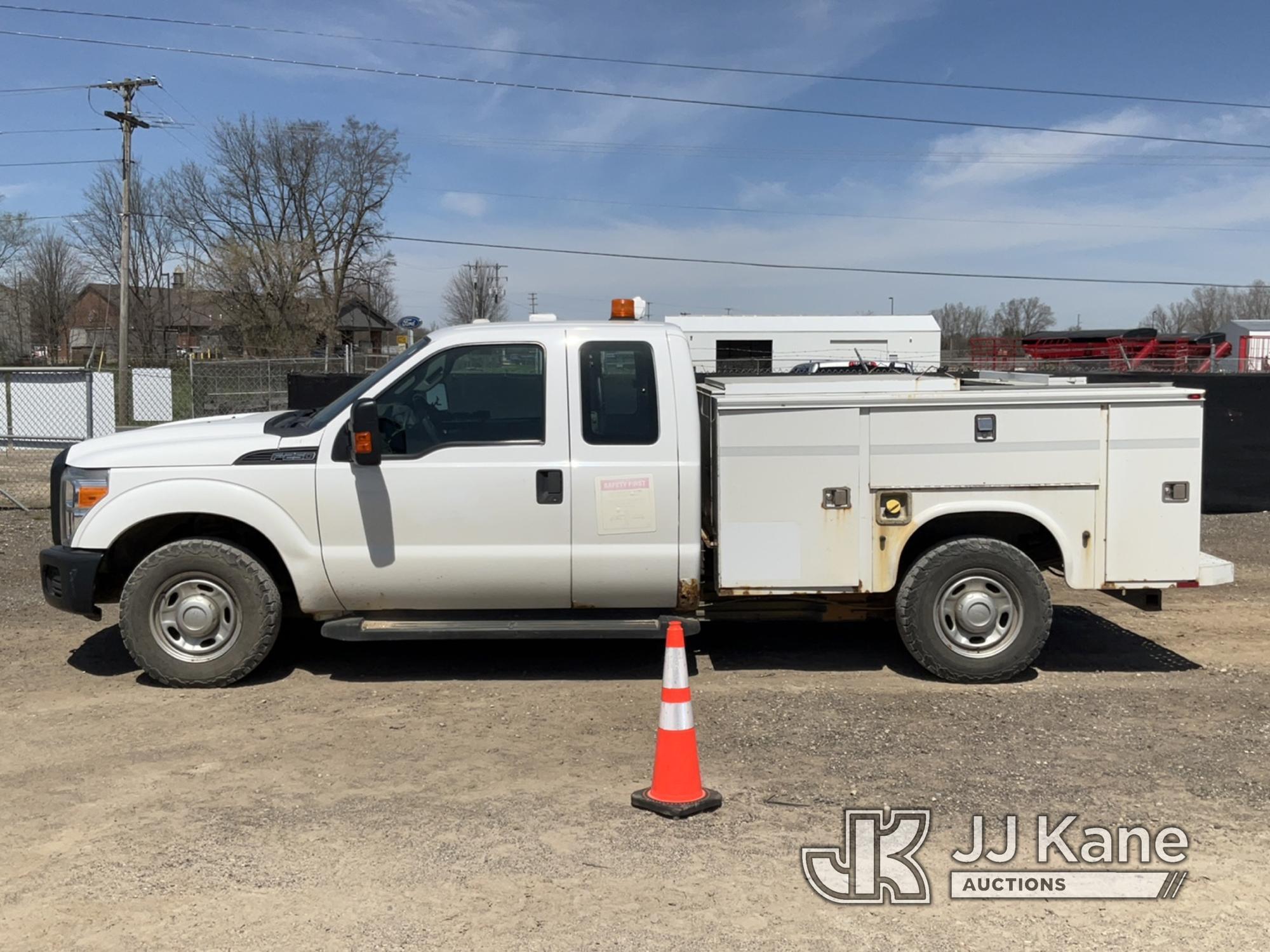 (Charlotte, MI) 2013 Ford F250 Extended-Cab Service Truck Runs, Moves, Jump To Start, Rust, Bad Star