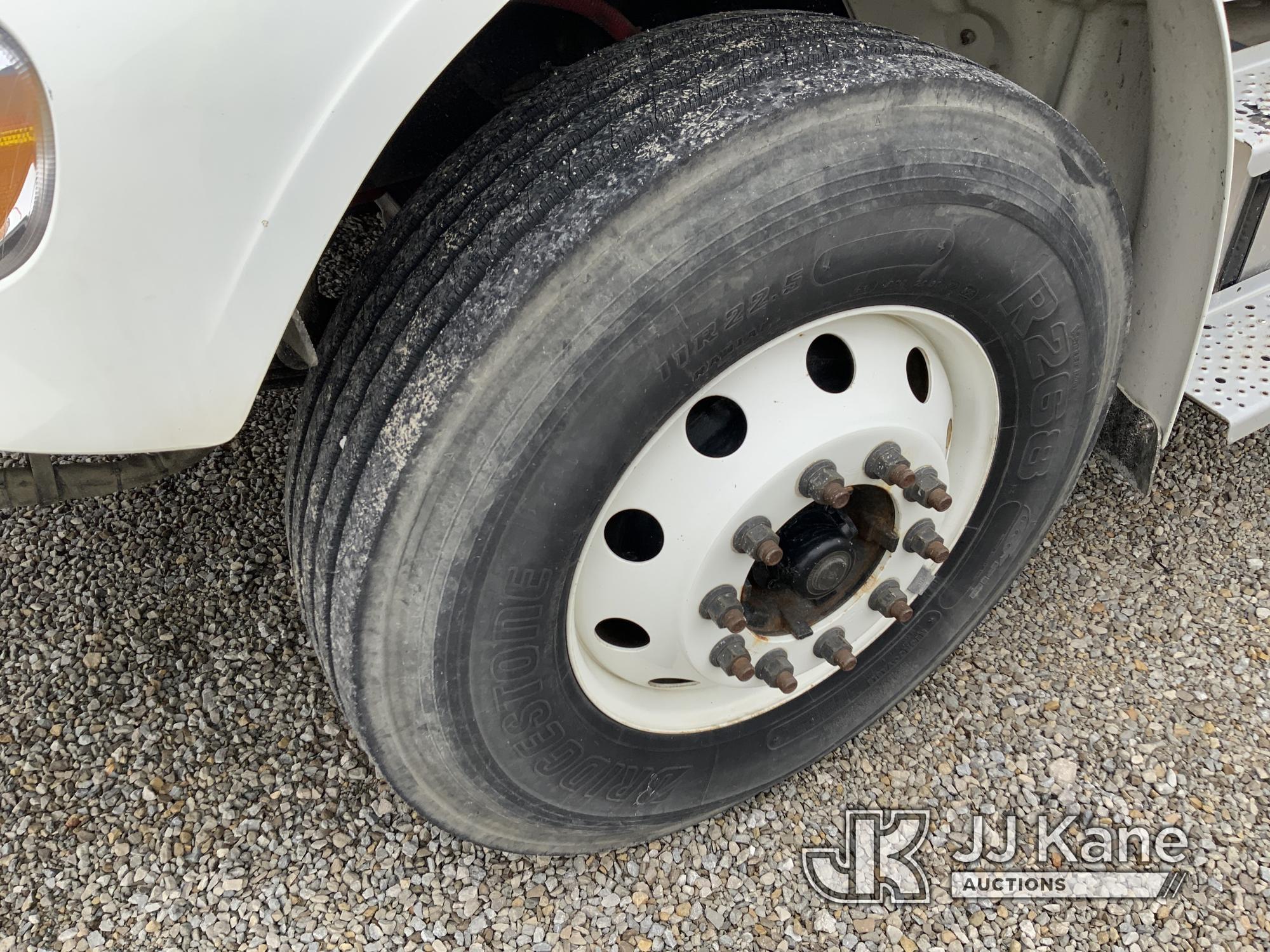 (Fort Wayne, IN) Altec DM47-TR, Digger Derrick rear mounted on 2010 Freightliner M2 106 Utility Truc