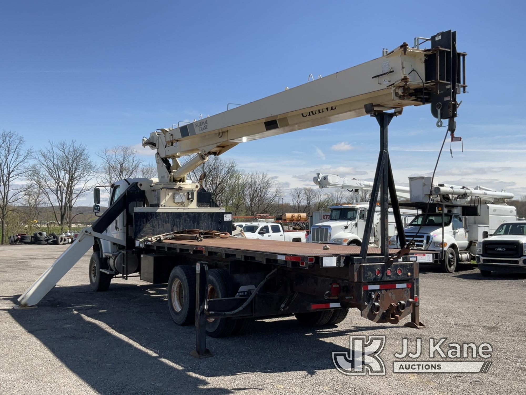(Ashland, OH) National 800D, Hydraulic Truck Crane mounted behind cab on 2007 Freightliner M2 106 6X