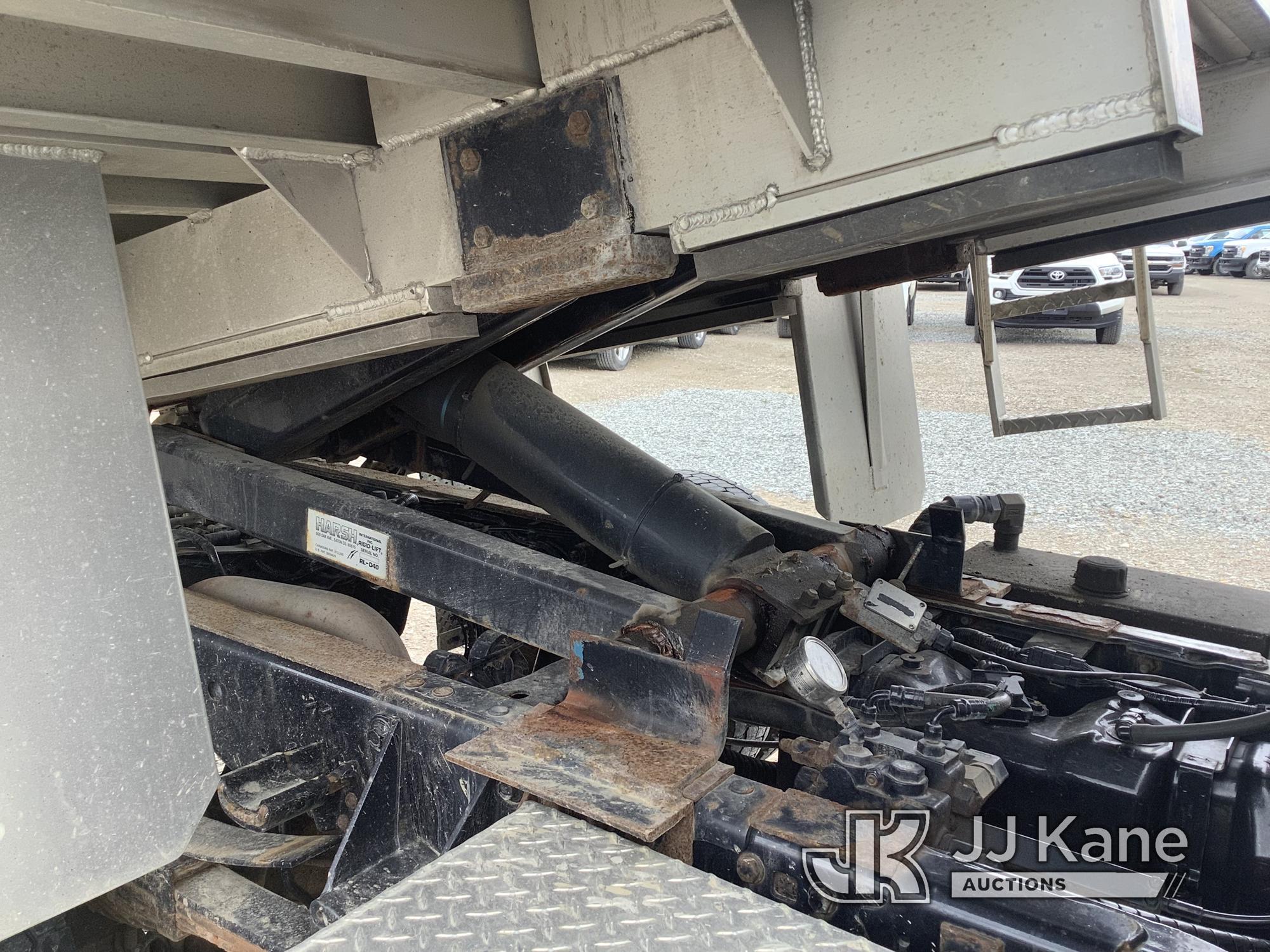 (Smock, PA) 2017 Ford F550 4x4 Dump Truck Runs, Moves & Operates, Rust Damage