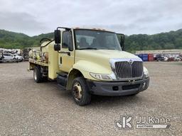 (Smock, PA) 2002 International 4300 Spray Truck Runs & Moves, PTO Engages, Sprayer Untested, Rust &