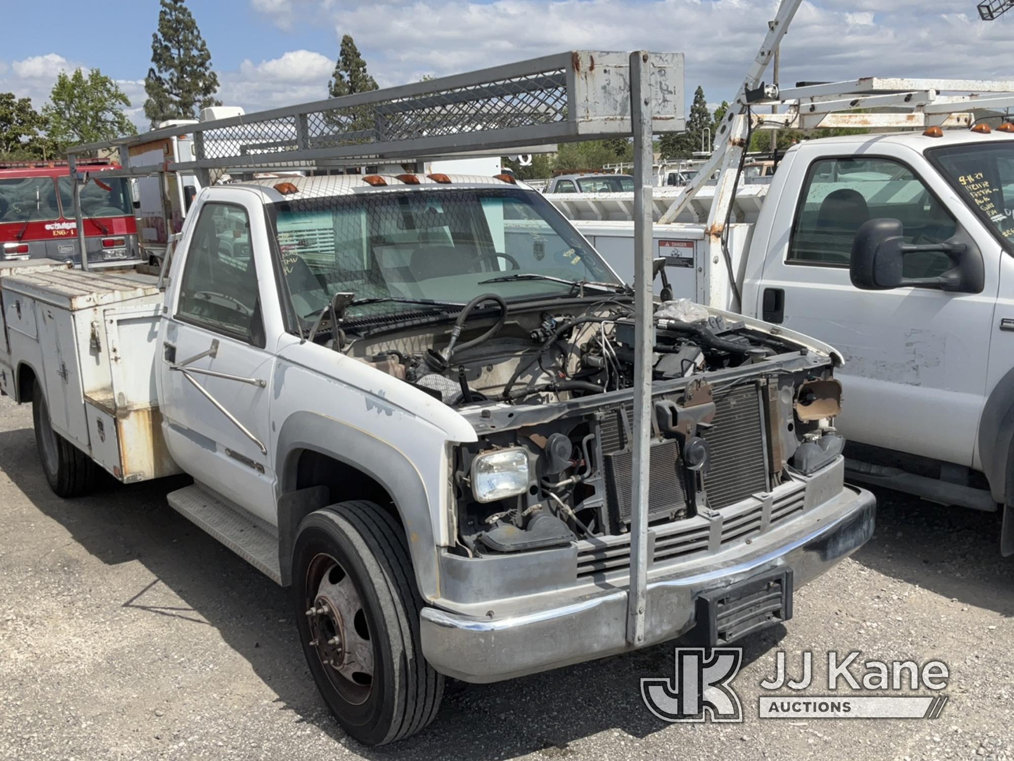 (Jurupa Valley, CA) 1998 Chevrolet C/K 3500 Cab & Chassis Not Running, No Key, Stripped Of Parts , M