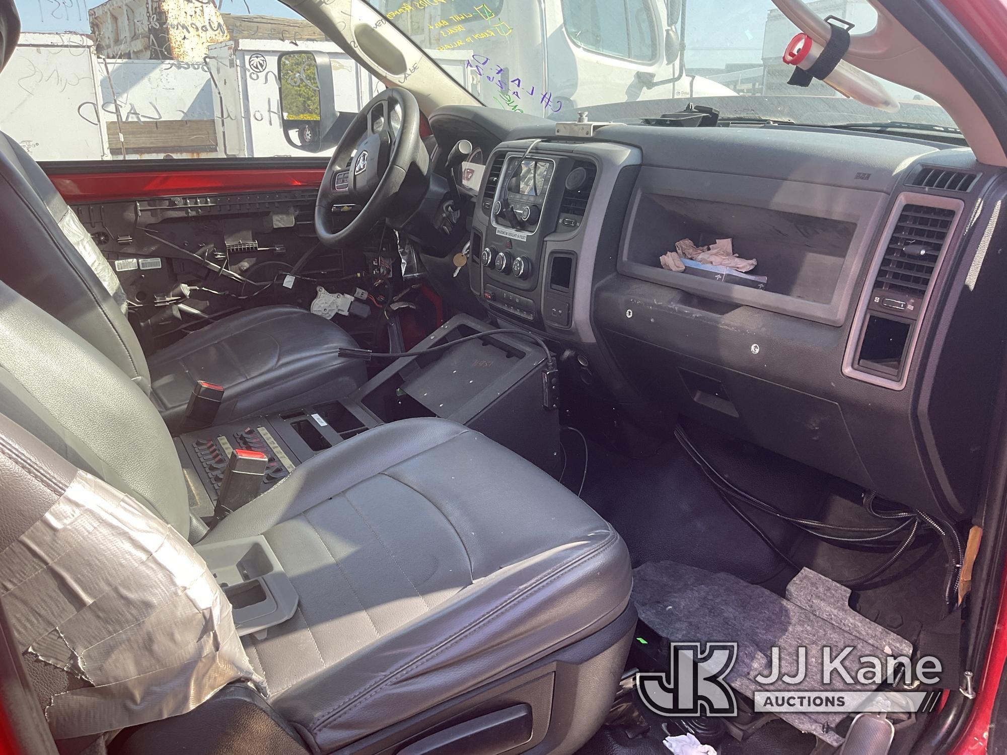 (Jurupa Valley, CA) 2014 RAM 4500 Cab & Chassis Not Running, Has Door Keys, Missing Key Fobs, Front