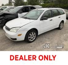 (Jurupa Valley, CA) 2005 Ford Focus Wagon Wagon 4-DR Dose Not Run, Missing Spark Plugs