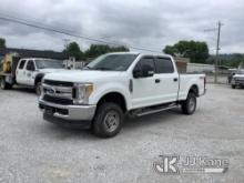 (Chattanooga, TN) 2017 Ford F250 4x4 Crew-Cab Pickup Truck Runs & Moves) (Check Engine Light On, Exh